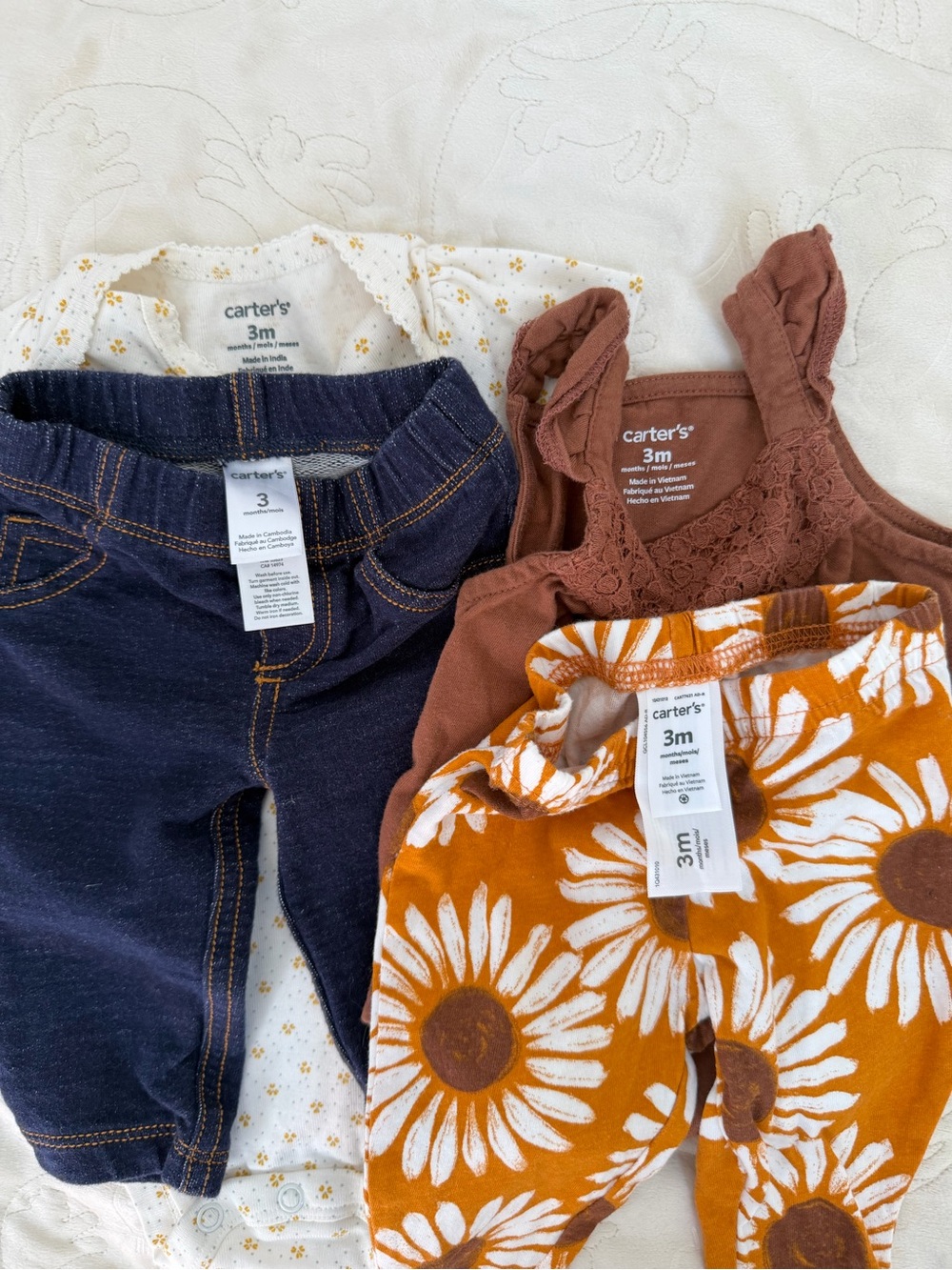 3/$15 | 4 Item Baby Girl 3M Bundle 2 Bodysuits 2 Leggings-Pants - Picture 3 of 4